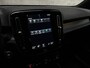 Volvo XC40 1.5 T4 Recharge R-Design 211Pk Automaat (APPLE CARPLAY, GROOT NAVI, STUUR/STOELVERWARMING, LEDER, CAMERA, SPORTSTOELEN, GETINT GLAS, ELEK ACHTERKLEP, NIEUWSTAAT)