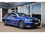 BMW 3-Serie Touring 320e M-Sport Pro Pano Trekhaak Leder Elc Stoelen