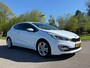 Kia ProCeed Pro_cee'd 1.6 GDI Business Pack / Camera / Navi / 17" Velgen / Clima / PDC / Cruise / LED / 6 Versnel. / Dealer onderhouden! /