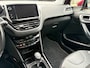 Peugeot 2008 1.2 PureTech Allure (aangepast voor mindervalide)