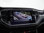 Volkswagen T-Roc 1.5 TSI 150pk DSG R-Line Sport · Camera · Panoramadak · Apple/Android Car Play · Alarm · Trekhaak · 18'' Inch ·