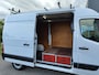 Opel Movano 2.3CDTI 146PK Bi-Turbo L2H2 3-Persoons Airco Cruise Trekhaak Pdc Schuifdeur ESP Bluetooth Betonplex Vloer Wandbetimmering EURO6 2.500KG Trekgewicht