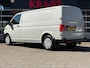Volkswagen Transporter 2.0 TDI L2H1 150PK!|DSG Automaat|cruise control|airco|achteruitrijcamera|apple carplay|drie zitplaatsen