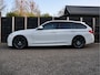 BMW 3-Serie Touring 320i Executive M-sport, NL-auto, sportleder
