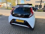 Toyota Aygo 1.0 VVT-i x-play cabrio 12.778 km, nieuwstaat , dealer onderhouden, airco, cruise, elec pakket camera, 1e eigenaar