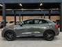 Audi Q3 35 TFSI S edition Automaat/Pano/Carplay