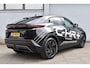 Toyota C-HR / C-HR+ First Edition 77 kWh Automaat 225pk | Achterklep elektrisch | Stoel&Stuur verwarming | Privacy Glass | Demonstratieauto, wordt mee gereden