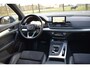 Audi Q5 55 TFSI E QUATTRO S-LINE/LUCHTVERING/TREKHAAK/PANO-DAK/ADAP CRUISE/AIRCO-ECC/NAVI/XENON/PDC/CARPLAY/CAMERA/BLUETOOTH/20"