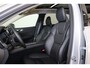 Volvo XC60 T6 Recharge AWD Plus Bright - Panorama/schuifdak - IntelliSafe Assist & Surround - 360º Camera - Harman Kardon audio - Adaptieve LED koplampen - Verwarmde voorstoelen, stuur & achterbank - Parkeersensoren voor & achter - Elektr. bedienb. voorstoelen met geheugen - Head up display - Draadloze tel. lader - Extra getint glas - Inklapbare trekhaak - 20' LMV