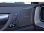 Volvo XC60 T6 Recharge AWD Plus Bright - Panorama/schuifdak - IntelliSafe Assist & Surround - 360º Camera - Harman Kardon audio - Adaptieve LED koplampen - Verwarmde voorstoelen, stuur & achterbank - Parkeersensoren voor & achter - Elektr. bedienb. voorstoelen met geheugen - Head up display - Draadloze tel. lader - Extra getint glas - Inklapbare trekhaak - 20' LMV