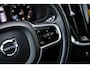 Volvo V60 B3 Momentum Aut. | Lederen Bekleding | Achteruitrijcamera | Parkeersensoren | Stoelverwarming | BLIS | Cruise Control Adaptief | Navigatie | Apple Carplay | Android Auto