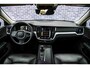 Volvo V60 B3 Momentum Aut. | Lederen Bekleding | Achteruitrijcamera | Parkeersensoren | Stoelverwarming | BLIS | Cruise Control Adaptief | Navigatie | Apple Carplay | Android Auto
