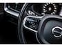 Volvo V60 B3 Momentum Aut. | Lederen Bekleding | Achteruitrijcamera | Parkeersensoren | Stoelverwarming | BLIS | Cruise Control Adaptief | Navigatie | Apple Carplay | Android Auto