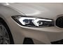 BMW 3-Serie 320e High Executive Sport Aut. [ Apple / Android LED Navi Leder Sportstoelen ]