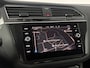 Volkswagen Tiguan 1.5 TSI Life Business | Lederen bekleding | Elektrische stoelen | 360 graden camera | Navigatie |