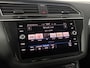 Volkswagen Tiguan 1.5 TSI Life Business | Lederen bekleding | Elektrische stoelen | 360 graden camera | Navigatie |