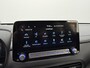 Hyundai Kona Electric EV Limited 64 kWh 3- Fase SOH 94,6% | Warmtepomp | Elektrisch Schuif/Kanteldak | Trekhaak | Camera | Leer | Head-Up Display
