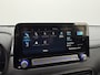 Hyundai Kona Electric EV Limited 64 kWh 3- Fase SOH 94,6% | Warmtepomp | Elektrisch Schuif/Kanteldak | Trekhaak | Camera | Leer | Head-Up Display