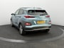 Hyundai Kona Electric EV Limited 64 kWh 3- Fase SOH 94,6% | Warmtepomp | Elektrisch Schuif/Kanteldak | Trekhaak | Camera | Leer | Head-Up Display