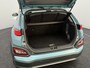 Hyundai Kona Electric EV Limited 64 kWh 3- Fase SOH 94,6% | Warmtepomp | Elektrisch Schuif/Kanteldak | Trekhaak | Camera | Leer | Head-Up Display