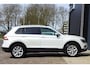 Volkswagen Tiguan 2.0 TSI 4Motion DSG Highline| Allseason| Trekhaak | Rijklaarprijs! | 12 Maanden Garantie | Onderhoudsbeurt | Nieuwe APK | Mobiliteitservice |