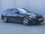 BMW 3-Serie Touring 330e M-SPORT / PHEV / HUD / Adaptief Cruise Control / Virtual Cockpit / Elektrische Achterklep / Stoelverwarming / Lederen Bekleding / Apple Carplay & Android Auto / Dodehoek Detectie /