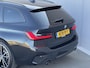 BMW 3-Serie Touring 330e M-SPORT / PHEV / HUD / Adaptief Cruise Control / Virtual Cockpit / Elektrische Achterklep / Stoelverwarming / Lederen Bekleding / Apple Carplay & Android Auto / Dodehoek Detectie /