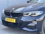 BMW 3-Serie Touring 330e M-SPORT / PHEV / HUD / Adaptief Cruise Control / Virtual Cockpit / Elektrische Achterklep / Stoelverwarming / Lederen Bekleding / Apple Carplay & Android Auto / Dodehoek Detectie /