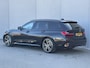 BMW 3-Serie Touring 330e M-SPORT / PHEV / HUD / Adaptieve Cruise / Virtual Cockpit / Elektr. Klep / Stoel Verwarming / Lederen Bekleding /  Apple Carplay & Android Auto / Dodehoek Detectie /