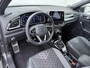 Volkswagen T-Roc 1.5 TSI R-Line | Trekhaak | Camera | ACC | Side Assist | Stuur-/Stoelverwarming | Matrix LED | Spiegelpakket | 18'' |