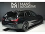BMW 3-Serie Touring 330e M Sport / PANO / LIVE COCKPIT / CAMERA / DEALER SERVICE / STOELVERW