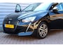 Peugeot 208 1.2 PureTech Blue Lease Allure O.a: Camera, PDC, Carplay, Clima, Navi, Cruise, Etc. All-in prijs!