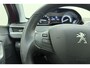 Peugeot 2008 1.2 PureTech Blue Lion | 110PK | Trekhaak | Panorama Dak | Parkeersensoren Achter | Navigatie | Airco | Lichtmetalen Velgen |
