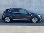 Renault Clio 1.6 E-Tech Hybrid 140 Initiale Paris | Afneembare Trekhaak | Apple CarPlay + Android Auto | Achteruitrijcamera | Stoel + Stuurverwarming |