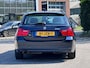 BMW 3-Serie Touring 318i Business Line Leder*Navigatie*Cruise*Clima*Parkeersensoren*NAP*2e eigenaar*