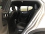 Volvo XC40 1.5 T5 Plug-in Hybrid Plus Dark | Trekhaak | 360 Graden Camera | Harman Kardon Audio | Elektrisch Verstelbare Voorstoelen | Keyless Entry | Elektrische Achterklep | Navigatie | Apple Carplay | Android Auto | BLIS | Cruise Control Adaptief