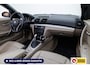 BMW 1-Serie Cabrio 125i High Executive 218 PK 6 cilinder | Keyless | Xenon | Stoelverwarming| Navigatie | Leer | Windscherm