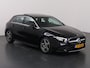 Mercedes-Benz A-klasse 200 Business Solution AMG | Panoramadak | Widescreen | Sfeerverlichting | Stoelverwarming |