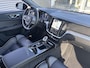 Volvo V60 2.0 T6 Plug-in hybrid AWD Plus Dark PHEV, Long range, Automaat, Stuur-en stoelverwarming, 360 graden parkeercamera, Trekhaak semi elektrisch wegklapbaar, Harman Kardon audio