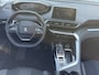 Peugeot 3008 130 Pk Luxe Benzine * AUTOMAAT * Open Schuifdak * L.M. Velgen * Achteruitrij Camera * Keyless Start Button * Climate & Cruise Control * Navigatie & Spotify via Apple Carplay / Android Auto * Vingerhoets; Vierde Generatie Eersteklas Service. Al meer dan 100 jaar een begrip in de Brabantse Kempen.