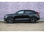 Volvo EC40 Single Motor Plus Black Edition Europa 70 kWh | Harman Kardon Audio | Adaptieve Cruise Control | Stuur-/Stoelverwarming V+A | Getint Glas | Panoramadak |