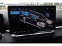 Volkswagen T-Roc 1.5 eTsi Life First Edition 116PK / 85kW DSG, 17" 'Lima' LMV, wegklapbare trekhaak, achteruitrijcamera (rear view), adaptieve cruise control (acc), verwarmbaar multifunctioneel lederen stuurwiel, verwarmbare voorstoelen, parkeerassistent (park assist) incl. parkeersensoren voor en achter (pdc), diefstalalarm, dodehoekdetectie (side assist), keyless access, rijbelevingsschakelaar incl. interieurbeleving (Atmospheres), rijprofielkeuze (Driving Profiles), sfeerverlichting interieur (30 kleuren), draadloze telefoon lader etc.