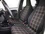 Volkswagen Up! 1.0 TSI GTI 115PK | Glazen panorama-dak | Stoelverwarming | Cruise control |Airco | DAB | Parkeersensor achter | 17"LMV