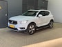 Volvo XC40 D4 AWD Momentum Pro | Panoramadak | ACC | Trekhaak | Leder | 360° Camera | Stoel+Stuurverwarming