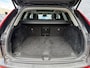 Volvo XC60 2.0 T6 Plug-in hybrid AWD Plus Dark | PHEV Long Range | 360 Graden Camera | Harman Kardon Audio | Trekhaak | Lichtmetalen Velgen 20 inch | Cruise Control Adaptief | BLIS | Stoelverwarming voor en achter