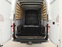 Volkswagen Crafter 35 2.0 TDI L3H3 Highline EURO VI 140 pk | Dode hoek detentie | Trekhaak | Verwarmde voorruit