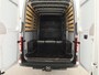 Volkswagen Crafter 35 2.0 TDI L3H3 Highline EURO VI 140 pk | Verlengde garantie | Navigatie | Dode hoek detentie | Trekhaak | Verwarmde voorruit