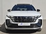 Hyundai Tucson 1.6 T-GDI PHEV N Line Sky 4WD / Dealer onderhouden / Fabrieksgarantie tot 03-2027 / Trekgewicht 1350 kg / Glazen schuif- en kanteldak / Elektrische achterklep / Stuur- Stoel & Achterbank verwarming / Adaptief cruise control / Rondomzicht camera / Stoelventilatie /