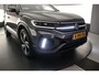 Volkswagen T-Roc R-Line Business 1.5 TSI 150pk DSG Automaat Panoramadak, Adaptive cruise control, Elektrische achterklep, LED matrix koplampen, Achteruitrijcamera, Navigatie