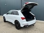 Audi Q3 35 TFSI S Line Edition * Panorama * Trekhaak * Stoelverwarming * Camera *